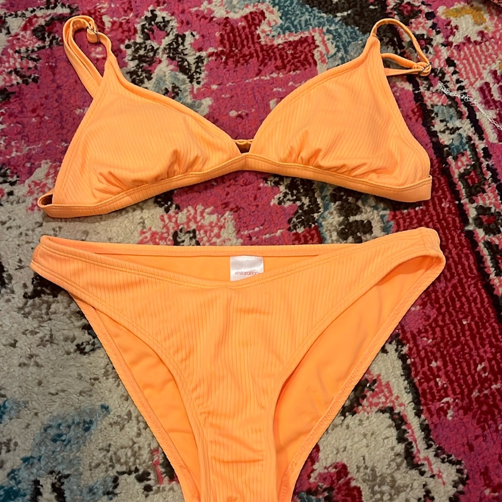 Target set large top, medium bottoms
